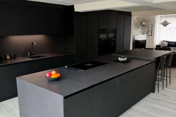 Tezza-8555